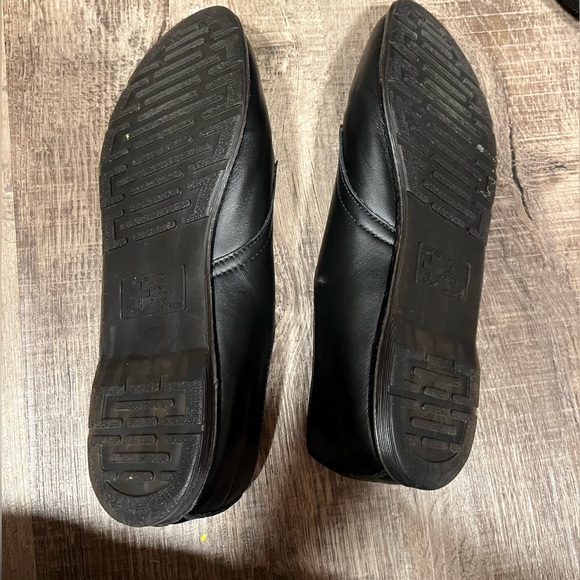 Dr Marten Lace Up Flat - Picture 3 of 3